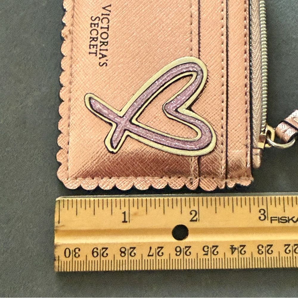 Victoria's Secret Metallic Rose Gold Wallet Card Holder Case With Heart Keychain - Picture 6 of 7